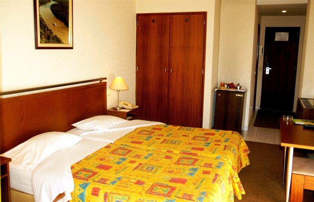 Express & - Principe Real By Ihg 3* Lisboa